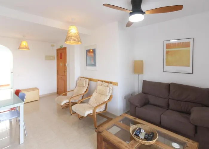 Datiler By Costablancarent アパート